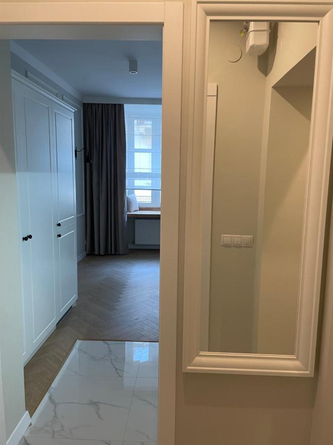 Mey Appartment On Rynok Square Lviv Eksteriør bilde